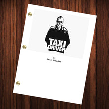 Load image into Gallery viewer, Taxi Driver Movie Script Reprint Full Script Full Screenplay Robert De Niro Martin Scorsese