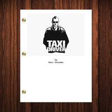 Load image into Gallery viewer, Taxi Driver Movie Script Reprint Full Script Full Screenplay Robert De Niro Martin Scorsese
